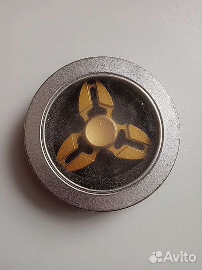 Металлической спиннер