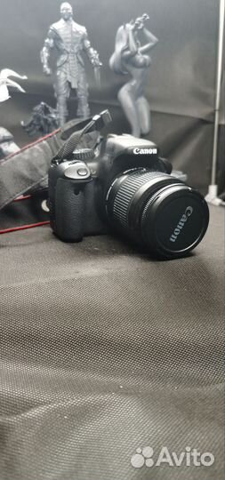 Зеркальный фотоаппарат canon 550d 18-55