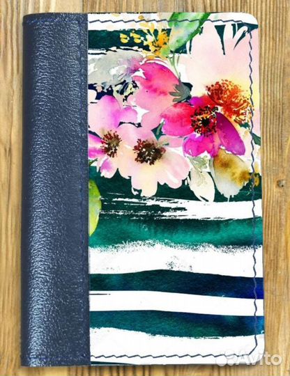 Кожаная обложка для паспорта