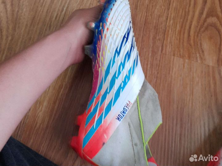 Бутсы adidas predator
