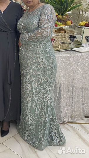 Вечернее платье