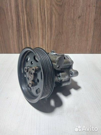 Насос гур Volkswagen Jetta AVH 2003