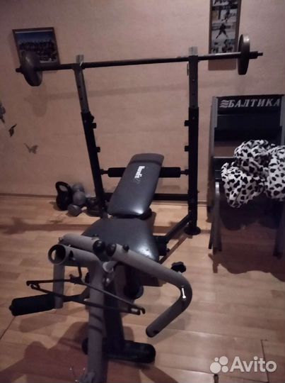 Скамья для жима со стойками и штангой бу