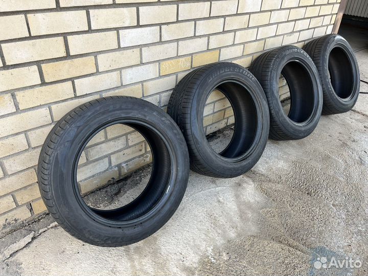 Bridgestone Dueler H/P 255/55 R19
