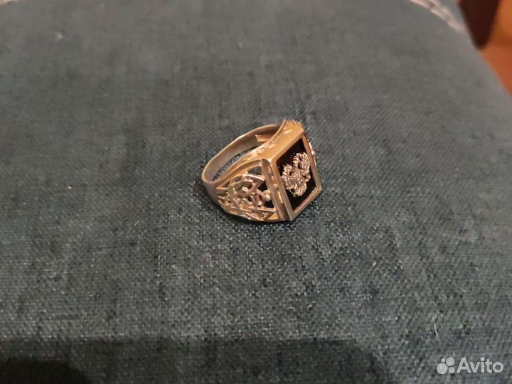 Серебряное кольцо