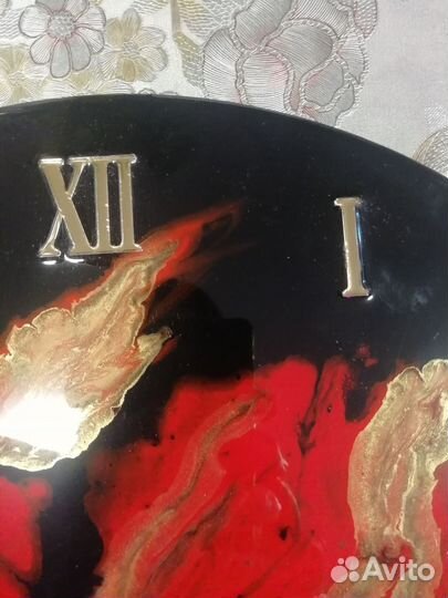 Часы из эпоксидной смолы