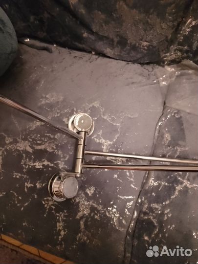 Вешалка настенная