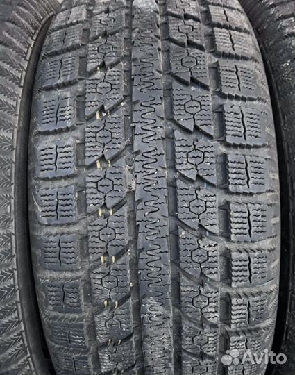 Toyo Observe GSi-5 275/55 R20