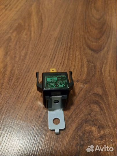 Реле аварийной сигнализации и поворотов новый