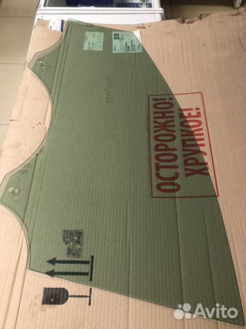 Стекло правой передней двери Ford Focus III