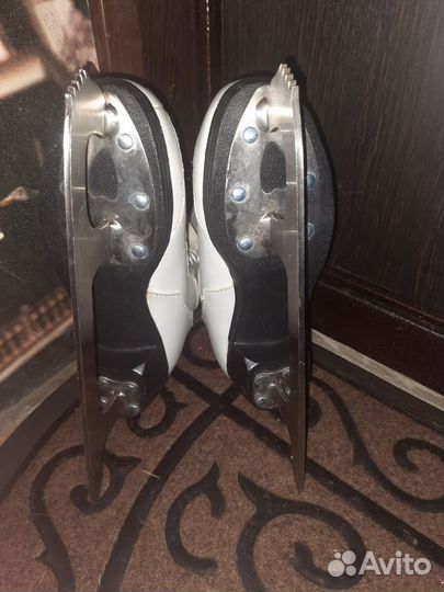 Коньки фигурные детские