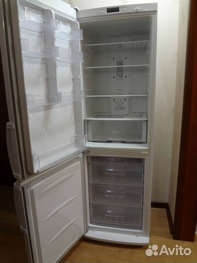 Холодильник LG 1,9м no frost