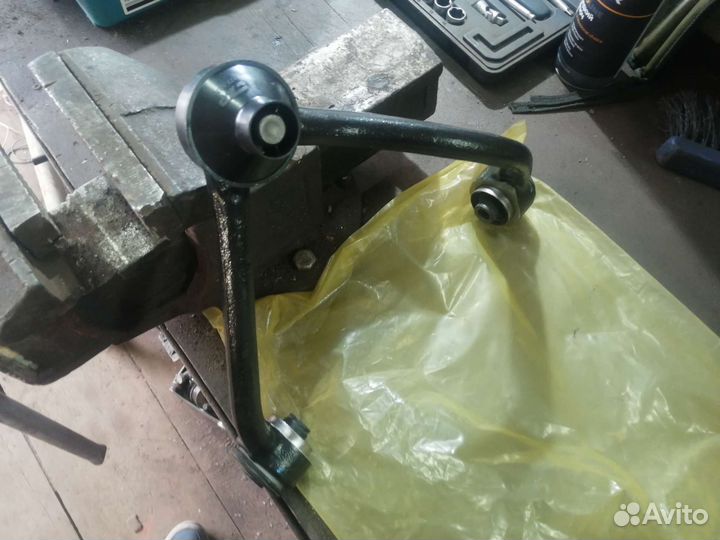 Задний рычаг kia sorento