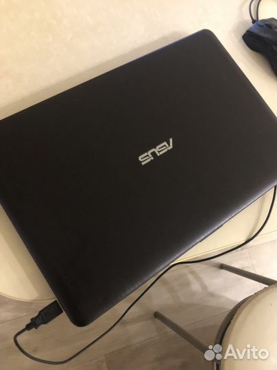 Ноутбук asus