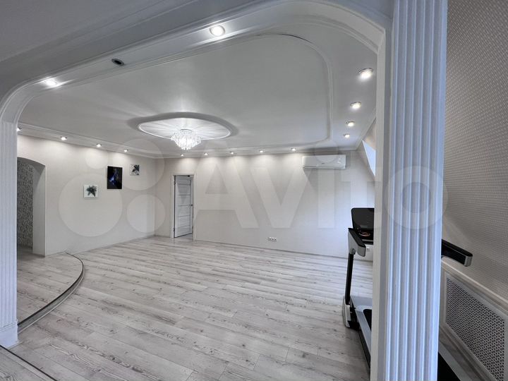 2-к. квартира, 80,3 м², 6/6 эт.