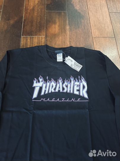 Thrasher sk8 лонгслив на руках