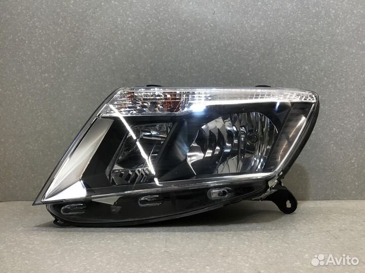 Фара левая Nissan Terrano III (D10) 2014