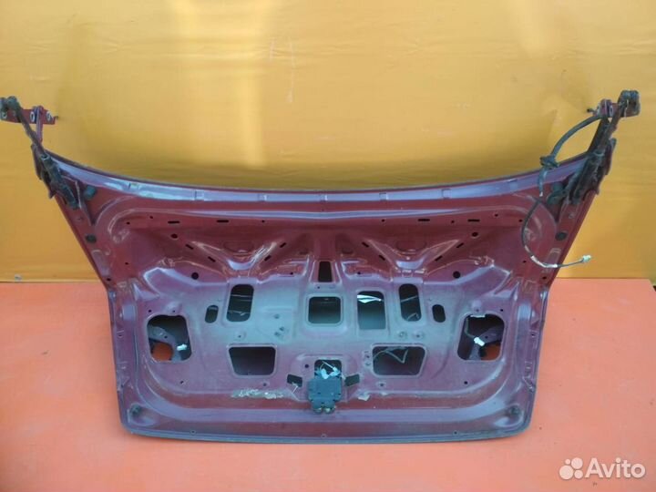 Крышка багажника Nissan Primera P11E 1996-2002