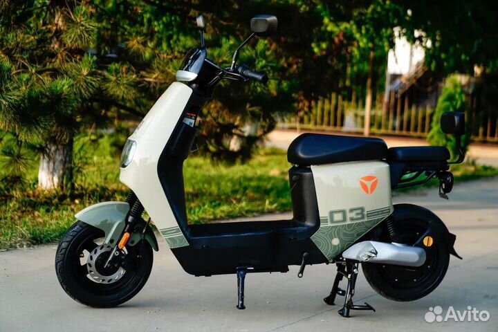 Современный электроскутер yadea G25-D