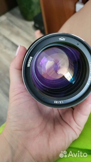 Объектив Кенон 85 мм. Цену уточняйте в личку