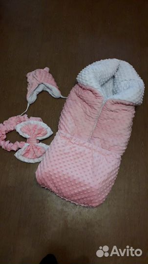 Конверт на выписку теплый с шапочкой и бантом