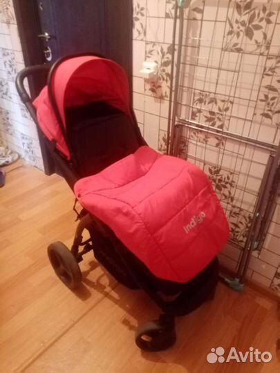 Прогулочная коляска