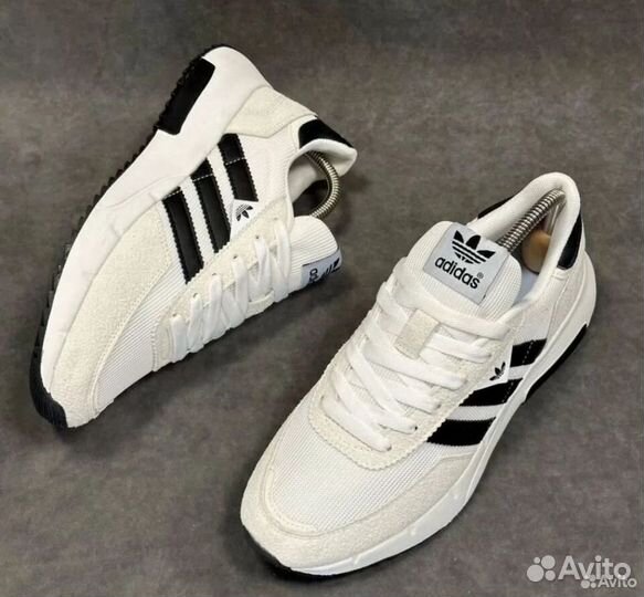 Кроссовки adidas