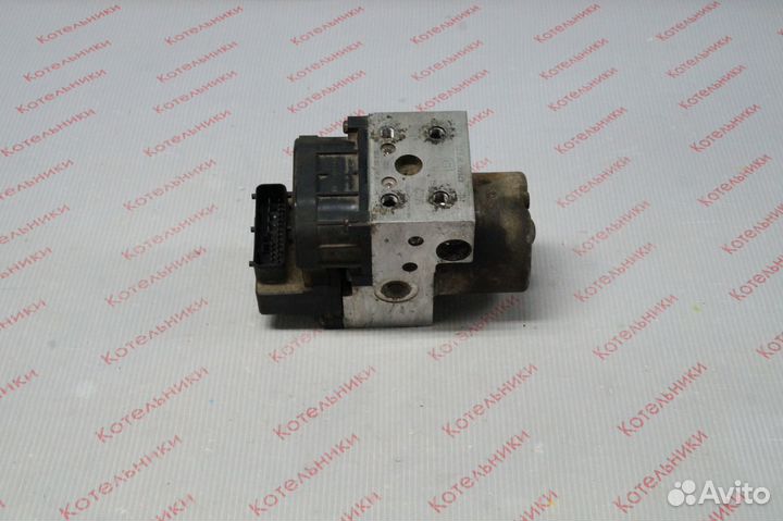 Nissan 47660-9F620 Блок ABS