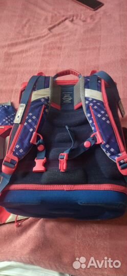 Рюкзак школьный