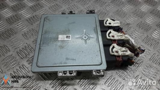 Блок управления двигателем Peugeot 5008 2011