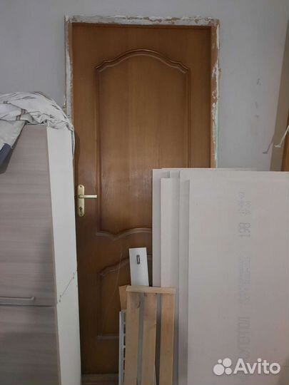 Дверь деревянная бу