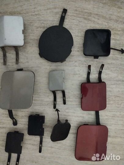 Заглушки бампера под буксировочный крюк на Рено