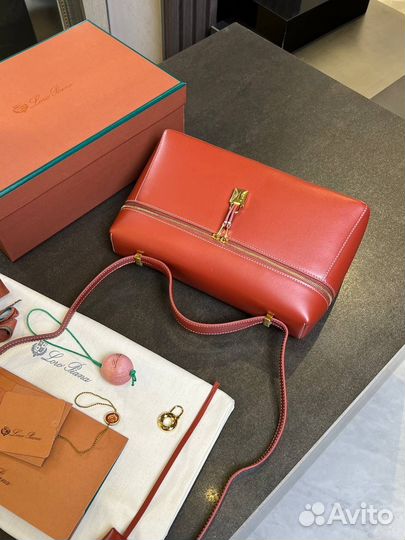 Сумка женская Loro Piana из кожи