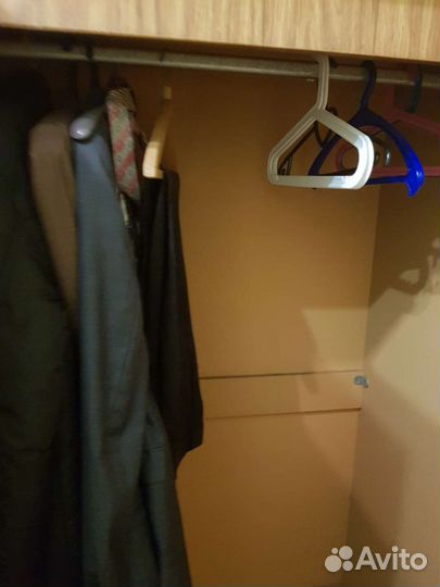 Шкаф