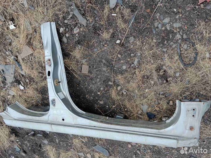 Порог кузовной Nissan Cube Z10 CG13DE