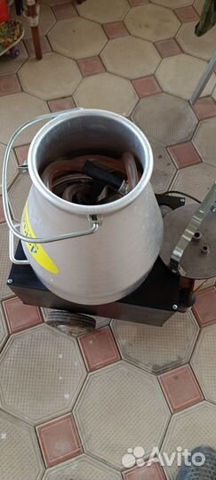 Сепаратор для молока электрический