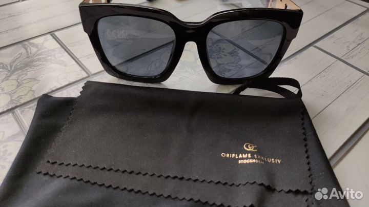 Солнцезащитные очки