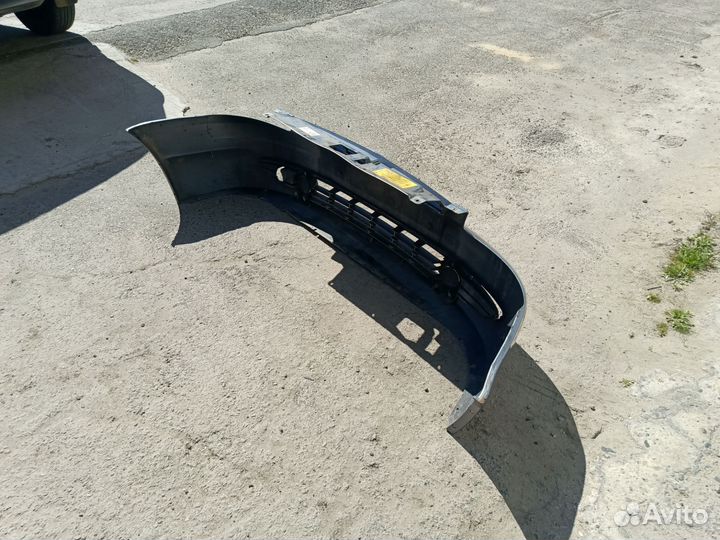 Бампер передний приора