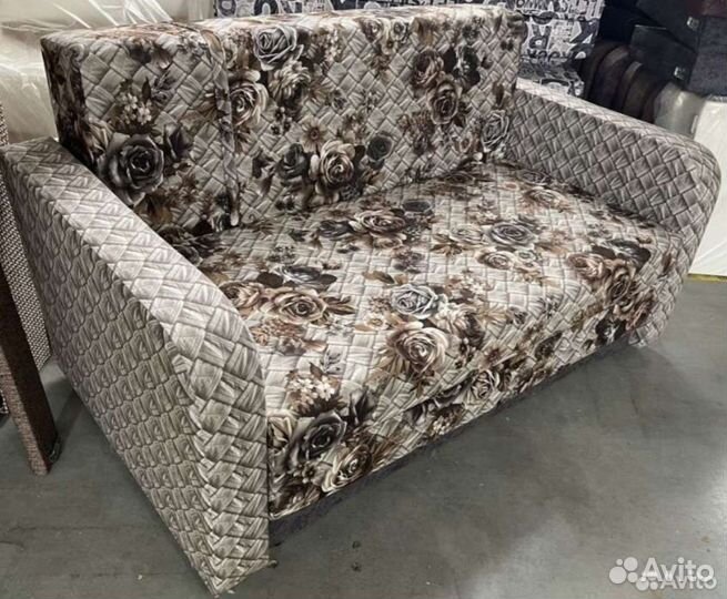 Диван чебурашка