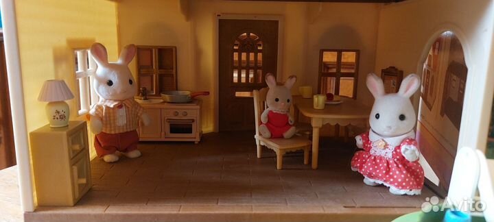 Sylvanian Families дом с мебелью и жителями