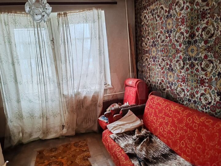 4-к. квартира, 72 м², 2/5 эт.