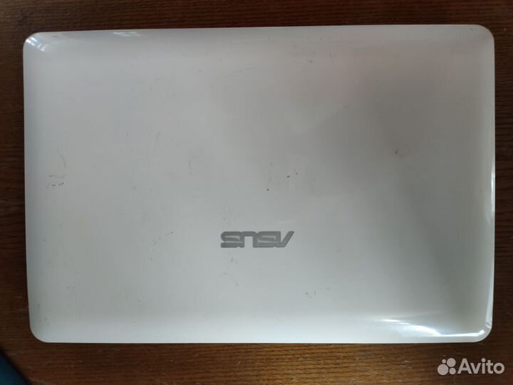Asus Eee PC 1015bx AMD C-50, 2gb ddr3, 320gb HDD