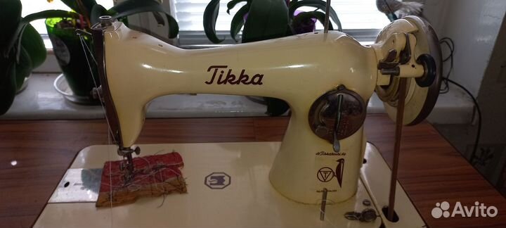 Швейная машина Tikka