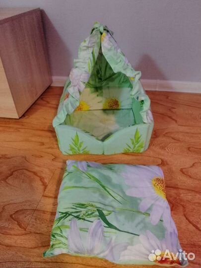 Домик для кошки. Купила своей, она не признаëт