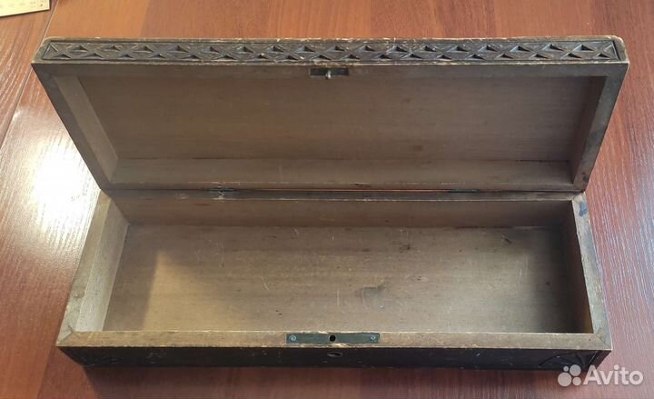 Шкатулка резная деревянная