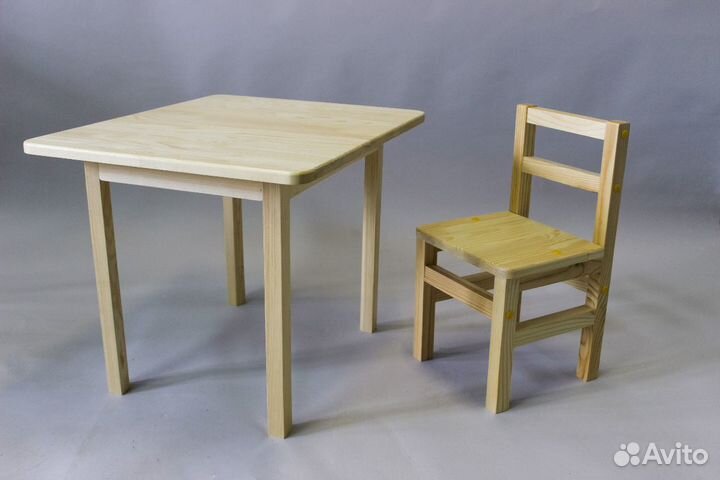 Столик детский натуральное дерево