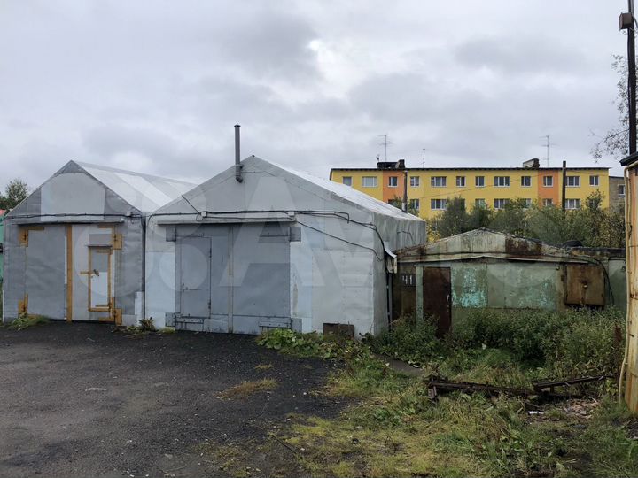 Гараж, > 30 м²