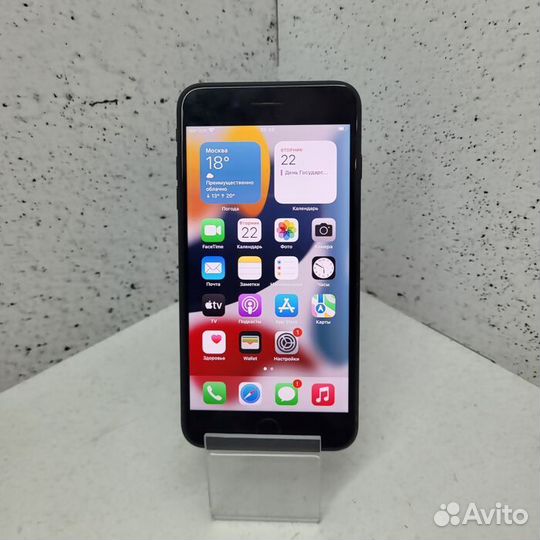 Apple iPhone 7 Plus 32 Гб Черный Смартфон