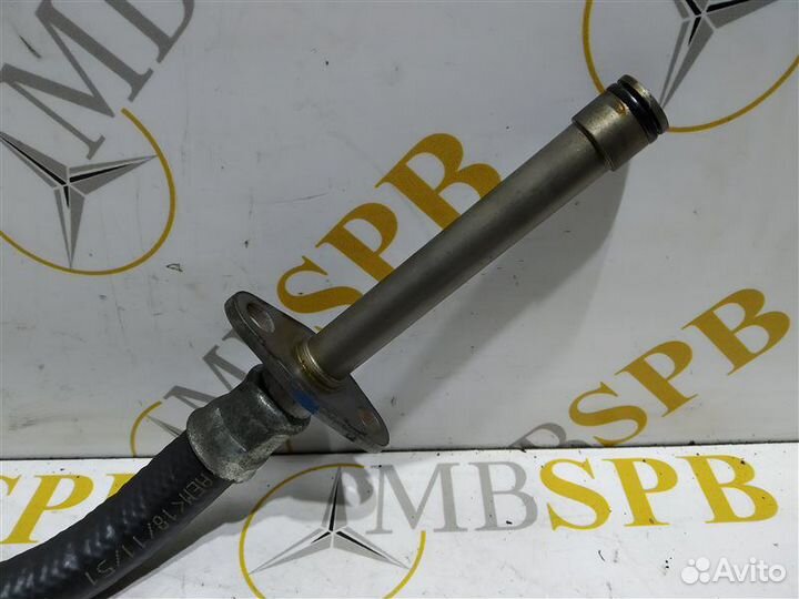 Трубка масляная левая Mercedes S-Class W221 M278