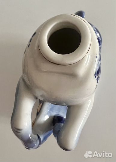 Штоф фарфоровый статуэтка Лошадь